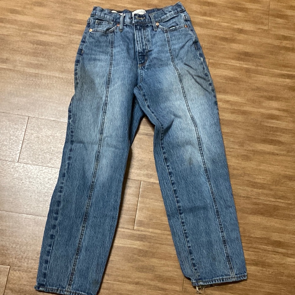 Universal Thread Women’s Vintage Blue Jeans Size 2